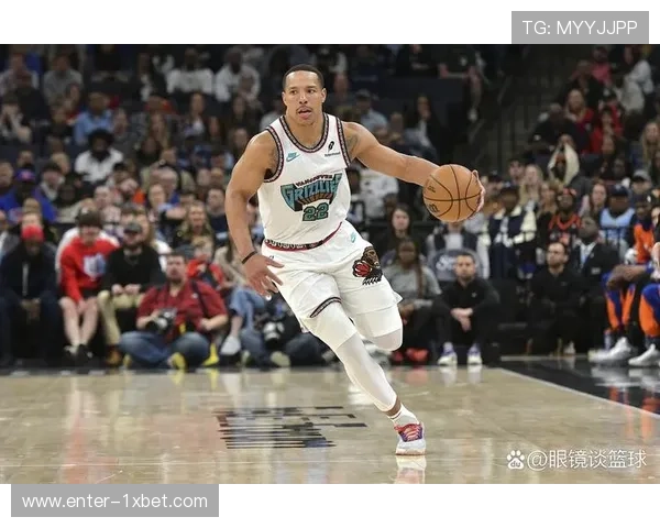 贝恩加盟魔术提升外线火力球队战略布局引发广泛关注