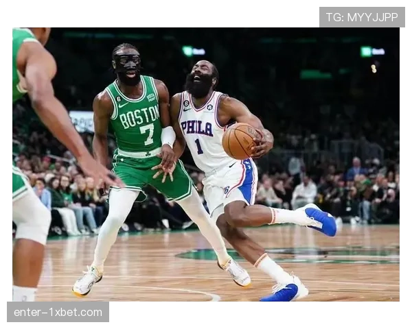 开拓者进攻体系调整 外线投射与内线冲击结合